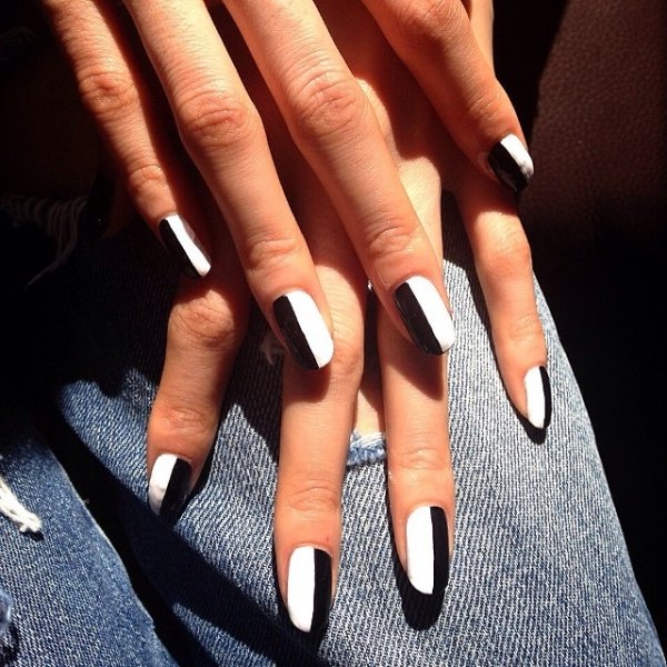 чорно-білі нігті