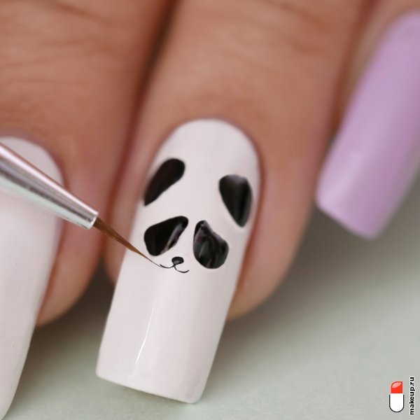 мордочка панди на нігтях