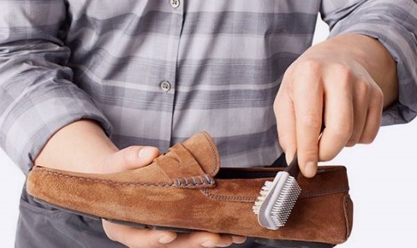 як почистити замшеве взуття