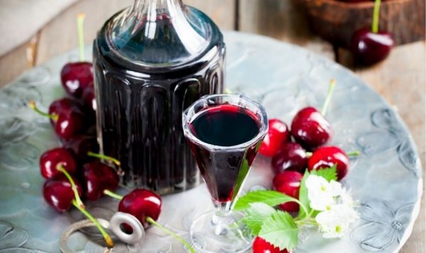 Вишневе вино за класичним рецептом