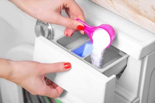 Як очистити лоток для порошку в пральній машині