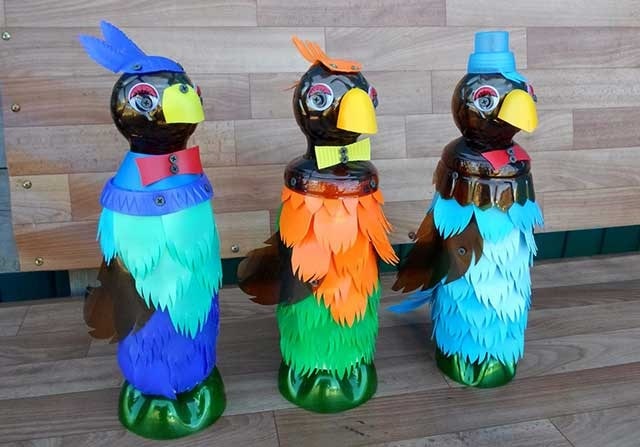 папужки з пластикових пляшок