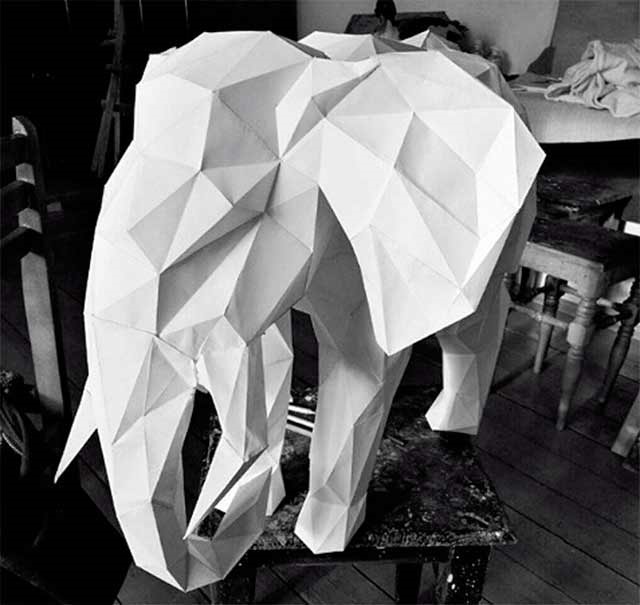 слон з паперу