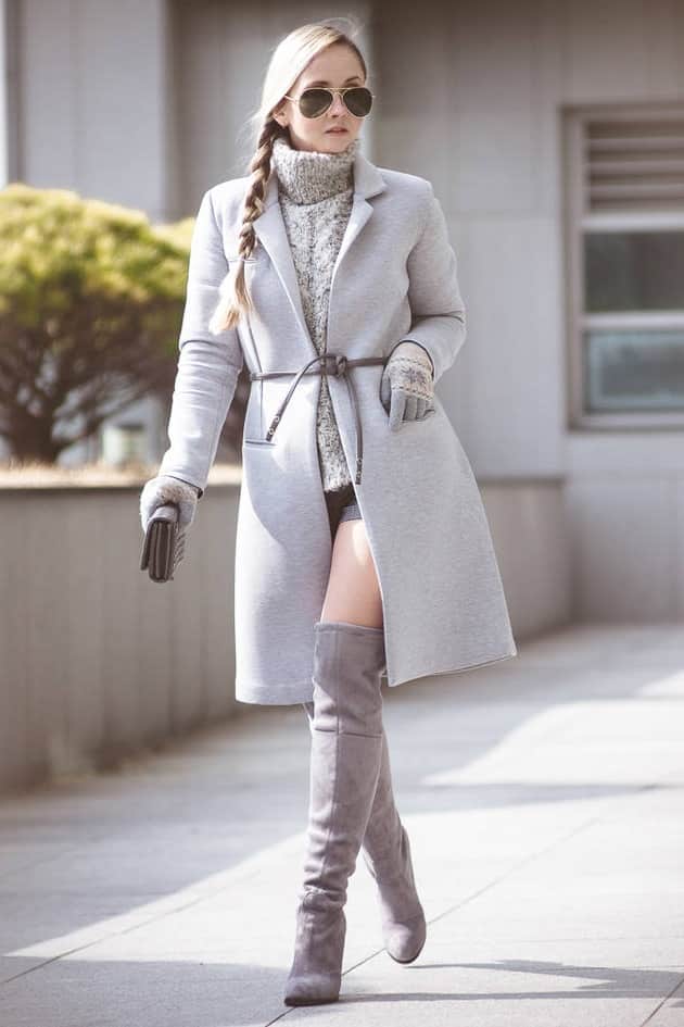 жіноче пальто і високі чоботи 2019
