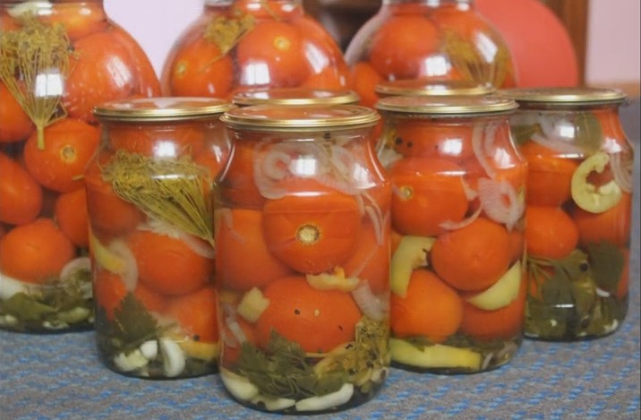 рецепт маринованих помідорів на зиму